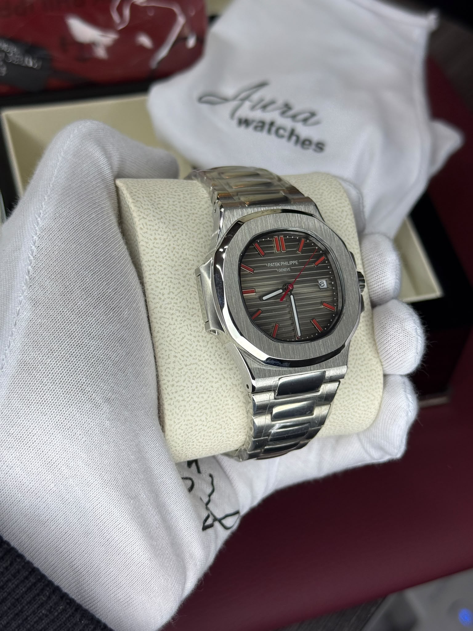 PATEK PHILIPPE görünüm 2